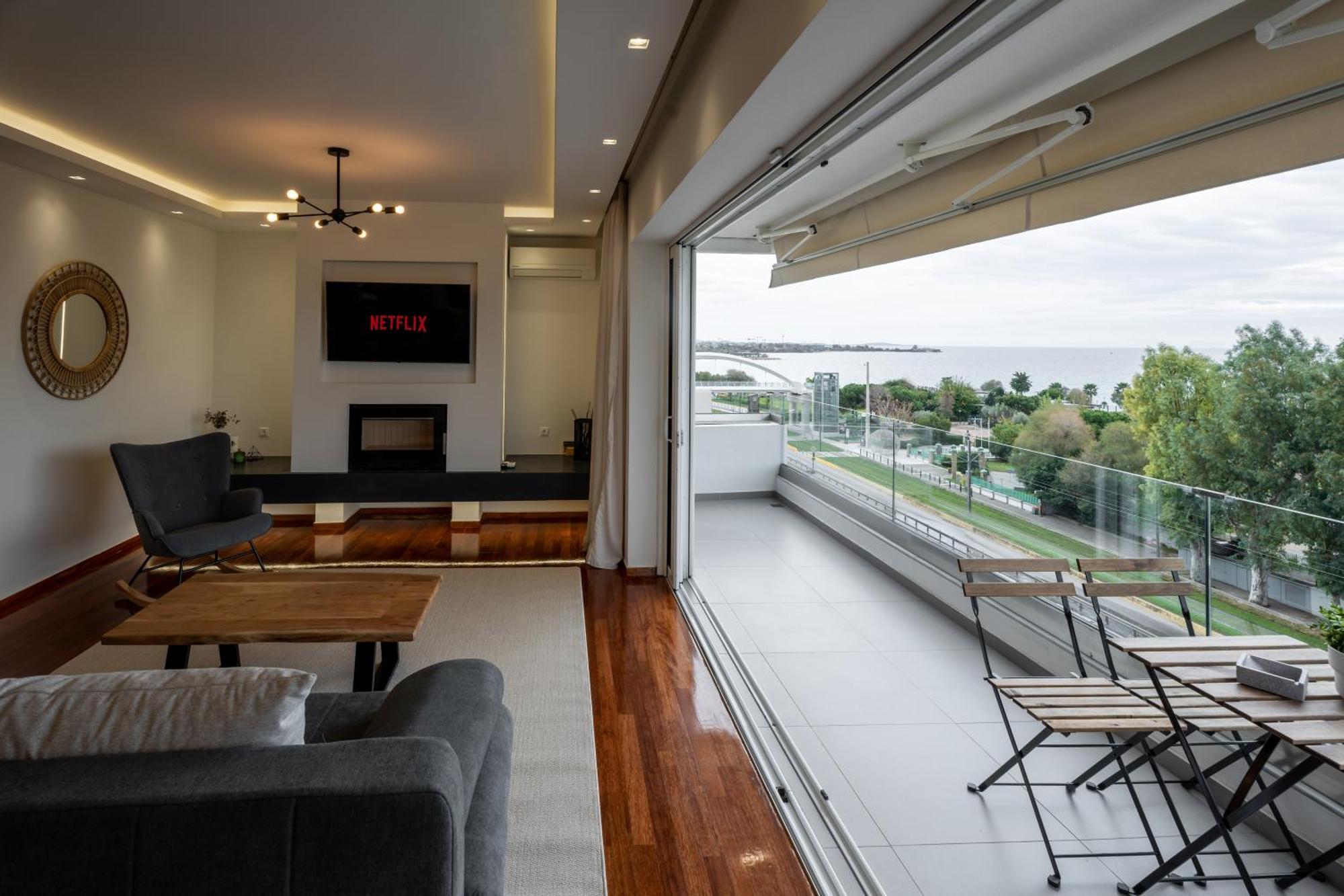 Sesilia Sea View Apartment Атина Екстериор снимка